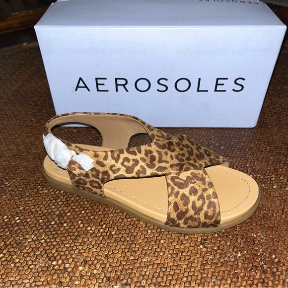 AEROSOLES Natural Leopard Print Cele Flat Sandals Women’s Size 7 - Picture 3 of 7